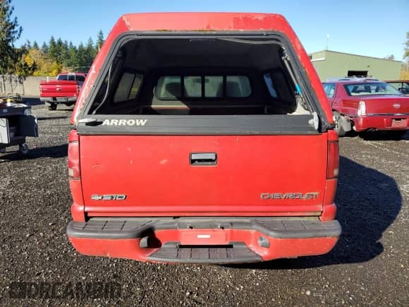 1999 Chevrolet S-10 LS с VIN 1GCCS19X3X8138978, выставлен на аукционе Copart как лот 86190745 с пробегом 139 343 миль миль и Чистый • Clean title. История ставок и продаж доступна на DreamBid. Изображение 6.