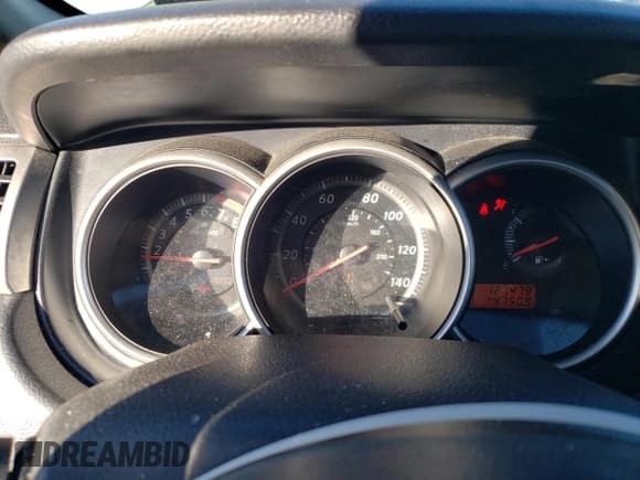 ✅ 2011 Nissan Versa S • VIN: 3N1BC1AP3BL448761 • Лот: 86124365. Опубликован ранее на Copart с пробегом 127 479 миль. Бесплатный доступ к архиву аукционных продаж из США и подробный отчёт об истории автомобиля на DreamBid. Изображение 9.