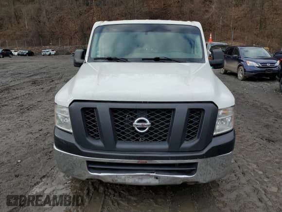 ✅ 2013 Nissan NV S • VIN: 1N6BF0KM2DN100677 • Лот: 86846804. Опубликован ранее на Copart с пробегом 199 233 миль. Бесплатный доступ к архиву аукционных продаж из США и подробный отчёт об истории автомобиля на DreamBid. Изображение 5.