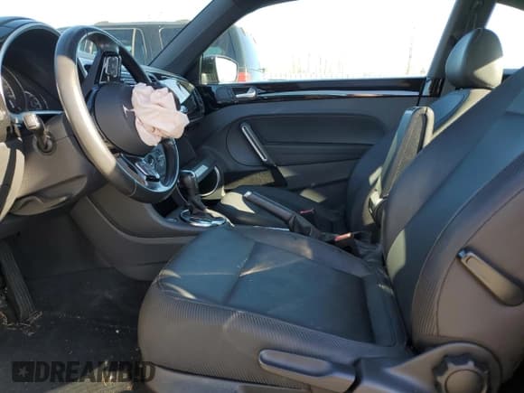 ✅ 2013 Volkswagen Beetle Fender Edition • VIN: 3VWJP7AT1DM671744 • Lot: 44997985. Listed on Copart with Not provided. Free auction sales archive from the USA and detailed vehicle history report at DreamBid. Image 7.