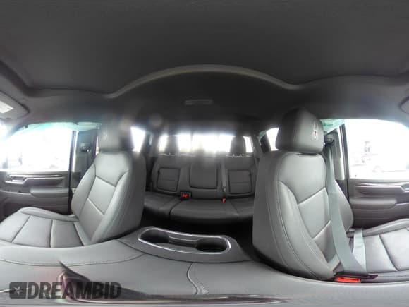 ✅ 2025 Chevrolet Silverado 2500HD LTZ • VIN: 2GC4KPE71S1211032 • Lot: 86865925. Wystawiony na Copart z przebiegiem 1 698 mil. Bezpłatny archiwum sprzedaży aukcyjnych z USA i szczegółowy raport historii pojazdu na DreamBid. Zdjęcie 14.