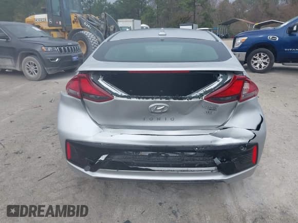 ✅ 2019 Hyundai Ioniq Blue • VIN: KMHC65LC3KU118095 • Lot: 41717628. Wystawiony na IAAI z przebiegiem 101 787 mil. Bezpłatny archiwum sprzedaży aukcyjnych z USA i szczegółowy raport historii pojazdu na DreamBid. Zdjęcie 16.