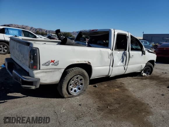 ✅ 2005 GMC Sierra 1500 SLT • VIN: 2GTEK19T551228090 • Lot: 89854215. Listed on Copart with Not provided. Free auction sales archive from the USA and detailed vehicle history report at DreamBid. Image 3.