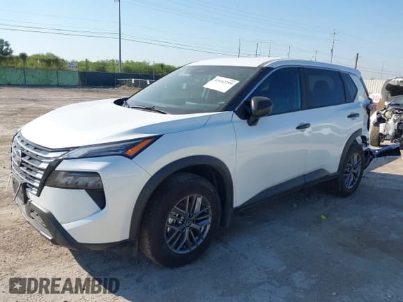 ✅ 2025 Nissan Rogue S • VIN: 5N1BT3AB0SC766339 • Лот: 43142299. Опубликован ранее на IAAI с пробегом 1 645 миль. Бесплатный доступ к архиву аукционных продаж из США и подробный отчёт об истории автомобиля на DreamBid. Изображение 2.