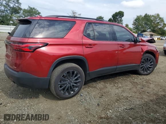 ✅ 2023 Chevrolet Traverse RS • VIN: 1GNEVJKW0PJ178436 • Lot: 81652025. Wystawiony na Copart z przebiegiem 32 461 mil. Bezpłatny archiwum sprzedaży aukcyjnych z USA i szczegółowy raport historii pojazdu na DreamBid. Zdjęcie 3.