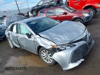 ✅ 2019 Toyota Camry SE • VIN: 4T1B11HK7KU188251 • Lot: 43491000. Listed on IAAI with 114,367 mi. Free auction sales archive from the USA and detailed vehicle history report at DreamBid. Image 1.