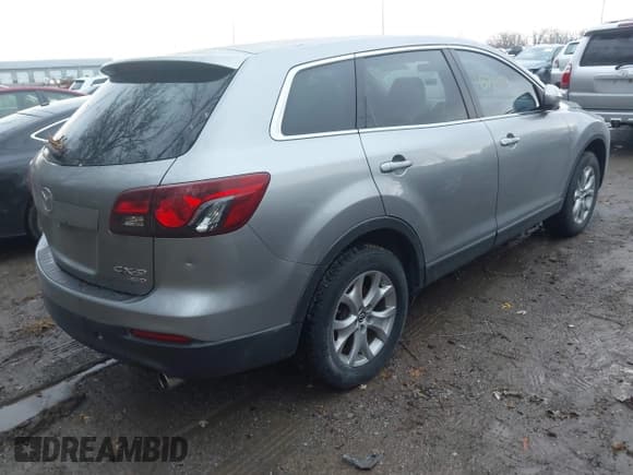✅ 2015 Mazda CX-9 Sport • VIN: JM3TB3BA8F0452471 • Lot: 43788093. Wystawiony na IAAI z przebiegiem 155 437 mil. Bezpłatny archiwum sprzedaży aukcyjnych z USA i szczegółowy raport historii pojazdu na DreamBid. Zdjęcie 4.