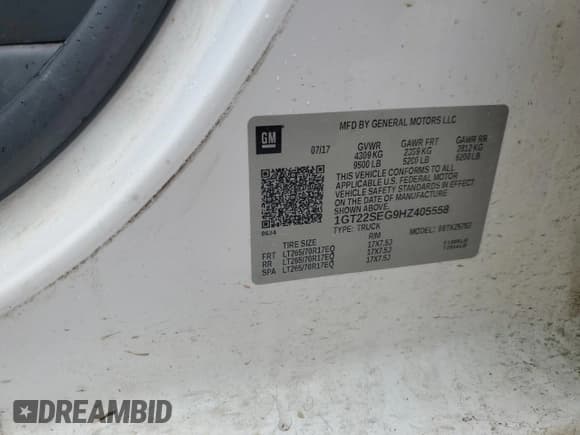 ✅ 2017 GMC Sierra 2500HD SLE • VIN: 1GT22SEG9HZ405558 • Lot: 57088345. Wystawiony na Copart z przebiegiem 118 021 mil. Bezpłatny archiwum sprzedaży aukcyjnych z USA i szczegółowy raport historii pojazdu na DreamBid. Zdjęcie 12.