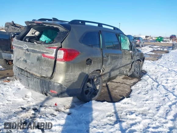 ✅ 2024 Subaru Ascent Onyx Limited • VIN: 4S4WMAKD4R3433008 • Lot: 41641920. Listed on IAAI with 10,139 mi. Free auction sales archive from the USA and detailed vehicle history report at DreamBid. Image 4.