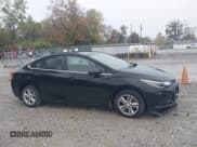 ✅ 2018 Chevrolet Cruze LT • VIN: 1G1BE5SM8J7234587 • Lot: 43569915. Wystawiony na IAAI z przebiegiem 72 947 mil. Bezpłatny archiwum sprzedaży aukcyjnych z USA i szczegółowy raport historii pojazdu na DreamBid. Zdjęcie 13.