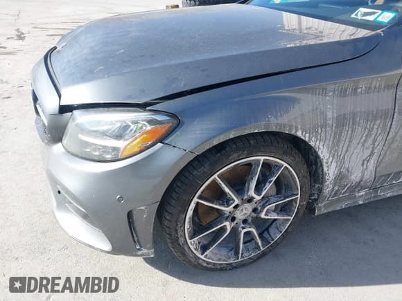 ✅ 2023 Mercedes-Benz C 300 • VIN: W1KWJ8EB8PG128462 • Lot: 41463281. Wystawiony na IAAI z przebiegiem 18 590 mil. Bezpłatny archiwum sprzedaży aukcyjnych z USA i szczegółowy raport historii pojazdu na DreamBid. Zdjęcie 18.