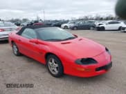 ✅ 1997 Chevrolet Camaro Z28 • VIN: 2G1FP32P6V2110373 • Lot: 43796484. Wystawiony na IAAI z przebiegiem 201 319 mil. Bezpłatny archiwum sprzedaży aukcyjnych z USA i szczegółowy raport historii pojazdu na DreamBid. Zdjęcie 1.