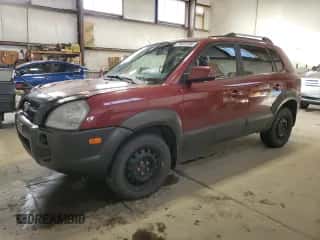 2007 Hyundai Tucson GL z VIN KM8JM72D47U552570, wystawiony jako Copart lot #78633594 z przebiegiem 238 375 mil mil oraz Czysty tytuł • Clean title. Historia ofert i sprzedaży dostępna na DreamBid. Obrazek 1.