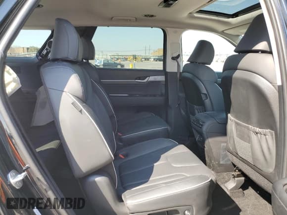 ✅ 2024 Hyundai Palisade SEL • VIN: KM8R44GE0RU745479 • Лот: 74239764. Опубликован ранее на Copart с пробегом 6 458 миль. Бесплатный доступ к архиву аукционных продаж из США и подробный отчёт об истории автомобиля на DreamBid. Изображение 11.