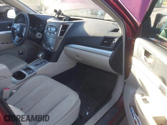 ✅ 2011 Subaru Outback Premium • VIN: 4S4BRBCC9B3361448 • Лот: 43743415. Опубликован ранее на IAAI с пробегом 171 803 миль. Бесплатный доступ к архиву аукционных продаж из США и подробный отчёт об истории автомобиля на DreamBid. Изображение 5.