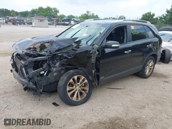 ✅ 2015 Kia Sorento EX • VIN: 5XYKUDA76FG643245 • Lot: 42802760. Wystawiony na IAAI z przebiegiem Nie podano. Bezpłatny archiwum sprzedaży aukcyjnych z USA i szczegółowy raport historii pojazdu na DreamBid. Zdjęcie 2.