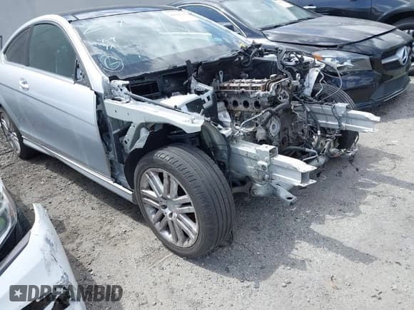 ✅ 2012 Mercedes-Benz C 250 • VIN: WDDGJ4HB0CF743130 • Lot: 41516516. Wystawiony na IAAI z przebiegiem Nie podano. Bezpłatny archiwum sprzedaży aukcyjnych z USA i szczegółowy raport historii pojazdu na DreamBid. Zdjęcie 1.