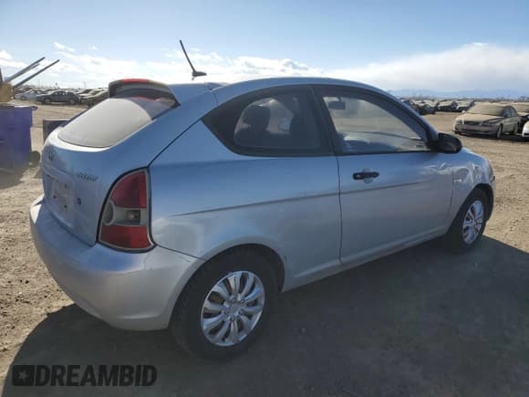 ✅ 2008 Hyundai Accent GS • VIN: KMHCM36C68U092378 • Лот: 43796045. Опубликован ранее на Copart с пробегом 164 022 миль. Бесплатный доступ к архиву аукционных продаж из США и подробный отчёт об истории автомобиля на DreamBid. Изображение 3.