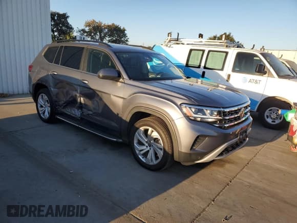 ✅ 2021 Volkswagen Atlas SE • VIN: 1V2JR2CA4MC537158 • Лот: 80498815. Опубликован ранее на Copart с пробегом 26 238 миль. Бесплатный доступ к архиву аукционных продаж из США и подробный отчёт об истории автомобиля на DreamBid. Изображение 4.