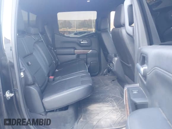 ✅ 2020 Chevrolet Silverado 1500 High Country • VIN: 3GCUYHEL9LG204193 • Lot: 43716850. Listed on IAAI with 112,797 mi. Free auction sales archive from the USA and detailed vehicle history report at DreamBid. Image 8.