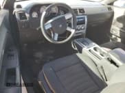 ✅ 2010 Dodge Challenger SE • VIN: 2B3CJ4DV7AH260059 • Lot: 83544894. Wystawiony na Copart z przebiegiem 207 705 mil. Bezpłatny archiwum sprzedaży aukcyjnych z USA i szczegółowy raport historii pojazdu na DreamBid. Zdjęcie 8.