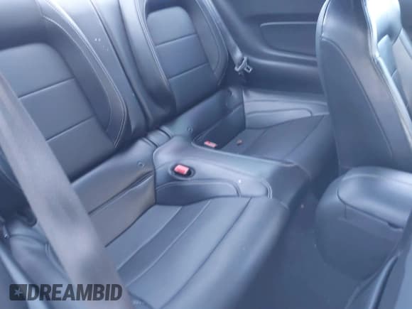 ✅ 2020 Ford Mustang GT • VIN: 1FA6P8CF5L5157752 • Lot: 40629901. Listed on IAAI with 37,450 mi. Free auction sales archive from the USA and detailed vehicle history report at DreamBid. Image 8.