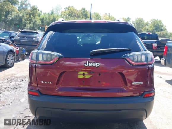 ✅ 2020 Jeep Cherokee Latitude Plus • VIN: 1C4PJMLB9LD506018 • Lot: 43246882. Wystawiony na IAAI z przebiegiem 62 478 mil. Bezpłatny archiwum sprzedaży aukcyjnych z USA i szczegółowy raport historii pojazdu na DreamBid. Zdjęcie 17.