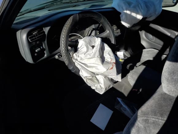 ✅ 2001 Chevrolet S-10 LS • VIN: 1GCCS19W418155965 • Лот: 80244494. Опубликован ранее на Copart с пробегом Не указан. Бесплатный доступ к архиву аукционных продаж из США и подробный отчёт об истории автомобиля на DreamBid. Изображение 8.