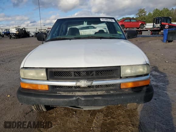 ✅ 2003 Chevrolet S-10 • VIN: 1GCCS19H538155218 • Лот: 41485795. Опубликован ранее на Copart с пробегом 247 331 миль. Бесплатный доступ к архиву аукционных продаж из США и подробный отчёт об истории автомобиля на DreamBid. Изображение 5.