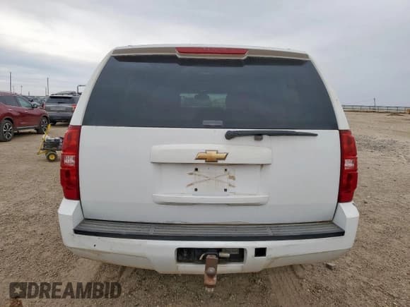 ✅ 2009 Chevrolet Suburban LS • VIN: 1GNFC160X9R175399 • Lot: 84414205. Wystawiony na Copart z przebiegiem 150 715 mil. Bezpłatny archiwum sprzedaży aukcyjnych z USA i szczegółowy raport historii pojazdu na DreamBid. Zdjęcie 6.