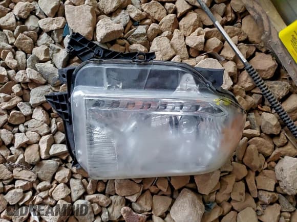 ✅ 2017 Toyota Tundra Limited • VIN: 5TFHY5F12HX626841 • Lot: 94990805. Listed on Copart with 143,937 mi. Free auction sales archive from the USA and detailed vehicle history report at DreamBid. Image 12.