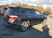 ✅ 2012 Toyota Highlander Limited • VIN: 5TDDK3EH7CS134436 • Lot: 91999215. Listed on Copart with 95,745 mi. Free auction sales archive from the USA and detailed vehicle history report at DreamBid. Image 3.