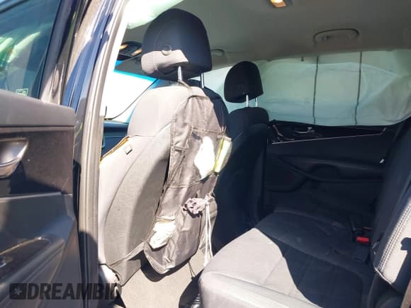 ✅ 2017 Kia Sorento L • VIN: 5XYPG4A39HG323396 • Lot: 41680006. Wystawiony na IAAI z przebiegiem 147 273 mil. Bezpłatny archiwum sprzedaży aukcyjnych z USA i szczegółowy raport historii pojazdu na DreamBid. Zdjęcie 8.