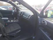 ✅ 2017 Jeep Grand Cherokee Laredo • VIN: 1C4RJEAG7HC823290 • Lot: 43777289. Listed on IAAI with 79,926 mi. Free auction sales archive from the USA and detailed vehicle history report at DreamBid. Image 5.