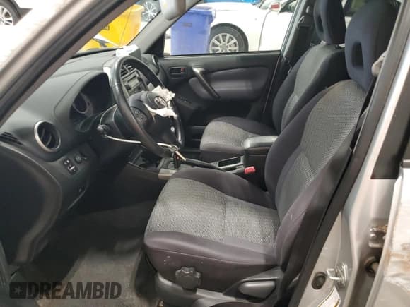 ✅ 2004 Toyota RAV4 • VIN: JTEGD20V840029970 • Lot: 63466545. Wystawiony na Copart z przebiegiem 75 171 mil. Bezpłatny archiwum sprzedaży aukcyjnych z USA i szczegółowy raport historii pojazdu na DreamBid. Zdjęcie 7.