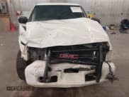 ✅ 1999 GMC Jimmy SLT • VIN: 1GKDT13W4X2541943 • Lot: 42868846. Listed on IAAI with 142,124 mi. Free auction sales archive from the USA and detailed vehicle history report at DreamBid. Image 6.