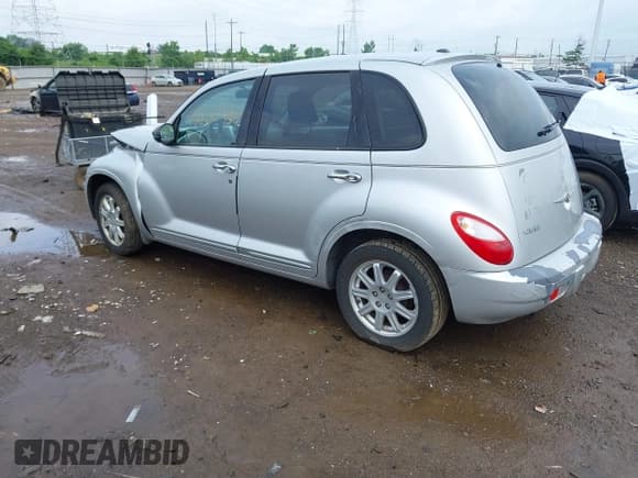 ✅ 2009 Chrysler PT Cruiser Touring • VIN: 3A8FY58939T598225 • Lot: 42625434. Listed on IAAI with 82,249 mi. Free auction sales archive from the USA and detailed vehicle history report at DreamBid. Image 3.
