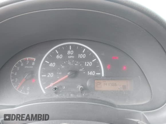 ✅ 2015 Nissan Versa SV • VIN: 3N1CN7AP4FL852353 • Lot: 42715250. Listed on IAAI with 141,766 mi. Free auction sales archive from the USA and detailed vehicle history report at DreamBid. Image 7.