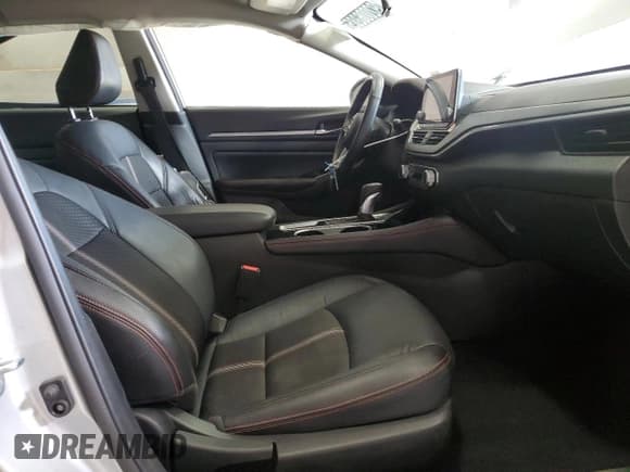 ✅ 2024 Nissan Altima SR • VIN: 1N4BL4CV3RN352929 • Lot: 92006285. Listed on Copart with 31,961 mi. Free auction sales archive from the USA and detailed vehicle history report at DreamBid. Image 7.