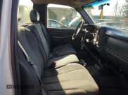 ✅ 2002 Chevrolet Silverado 1500 • VIN: 1GCEC14W72Z331951 • Лот: 90984235. Опубликован ранее на Copart с пробегом 106 097 миль. Бесплатный доступ к архиву аукционных продаж из США и подробный отчёт об истории автомобиля на DreamBid. Изображение 10.