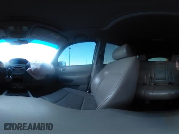 ✅ 2015 Honda Pilot EX-L • VIN: 5FNYF3H74FB025689 • Lot: 42665413. Listed on IAAI with 152,622 mi. Free auction sales archive from the USA and detailed vehicle history report at DreamBid. Image 18.