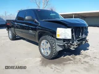 ✅ 2011 Chevrolet Silverado 1500 LS • VIN: 3GCPCREA9BG341620 • Lot: 41681285. Wystawiony na IAAI z przebiegiem 176 345 mil. Bezpłatny archiwum sprzedaży aukcyjnych z USA i szczegółowy raport historii pojazdu na DreamBid. Zdjęcie 1.