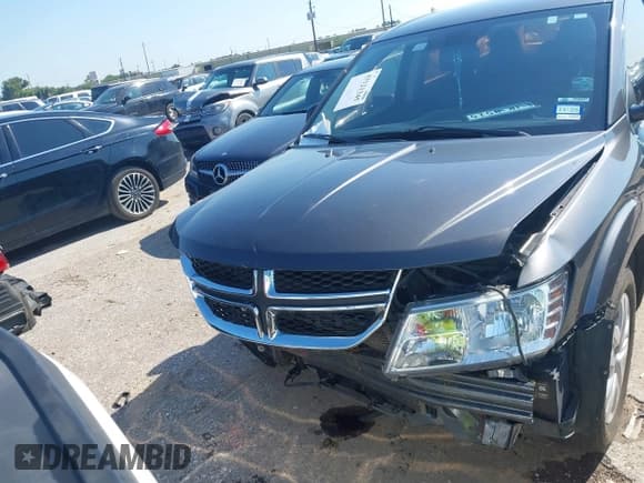 ✅ 2014 Dodge Journey SE • VIN: 3C4PDCAB3ET259144 • Lot: 43121345. Listed on IAAI with 155,660 mi. Free auction sales archive from the USA and detailed vehicle history report at DreamBid. Image 10.