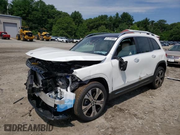 ✅ 2024 Mercedes-Benz EQB 350 • VIN: W1N9M1DB9RN089282 • Лот: 61737084. Опубликован ранее на Copart с пробегом 139 миль. Бесплатный доступ к архиву аукционных продаж из США и подробный отчёт об истории автомобиля на DreamBid. Изображение 1.