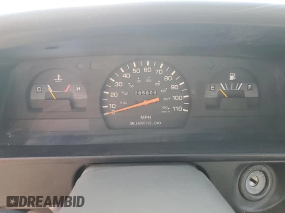 ✅ 1992 Toyota Pickup DLX • VIN: JT4VN13D5N5093359 • Lot: 81262275. Listed on Copart with 285,803 mi. Free auction sales archive from the USA and detailed vehicle history report at DreamBid. Image 9.