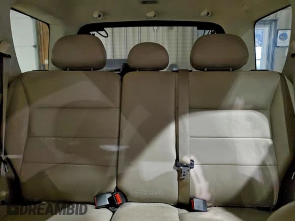 ✅ 2008 Ford Escape XLT • VIN: 1FMCU93118KB26664 • Lot: 93609045. Listed on Copart with 128,888 mi. Free auction sales archive from the USA and detailed vehicle history report at DreamBid. Image 10.