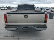 ✅ 2002 Chevrolet Silverado 1500 • VIN: 2GCEC19V721152771 • Lot: 52388005. Wystawiony na Copart z przebiegiem Nie podano. Bezpłatny archiwum sprzedaży aukcyjnych z USA i szczegółowy raport historii pojazdu na DreamBid. Zdjęcie 6.