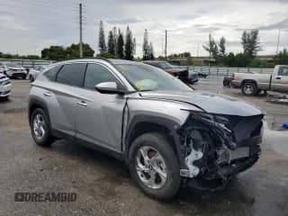 ✅ 2022 Hyundai Tucson SEL • VIN: 5NMJB3AE4NH069386 • Lot: 61701413. Wystawiony na Copart z przebiegiem 6 134 mil. Bezpłatny archiwum sprzedaży aukcyjnych z USA i szczegółowy raport historii pojazdu na DreamBid. Zdjęcie 4.