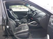 ✅ 2015 Hyundai Veloster Turbo • VIN: KMHTC6AE6FU229720 • Lot: 42735203. Wystawiony na IAAI z przebiegiem 110 516 mil. Bezpłatny archiwum sprzedaży aukcyjnych z USA i szczegółowy raport historii pojazdu na DreamBid. Zdjęcie 5.