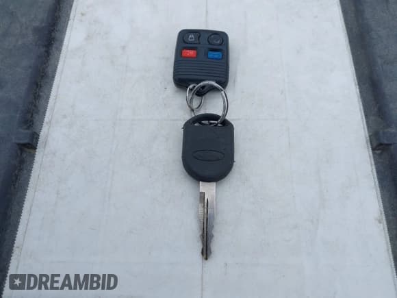 ✅ 2005 Ford Explorer XLT • VIN: 1FMZU73KX5UA43015 • Lot: 42596084. Listed on IAAI with 181,847 mi. Free auction sales archive from the USA and detailed vehicle history report at DreamBid. Image 11.